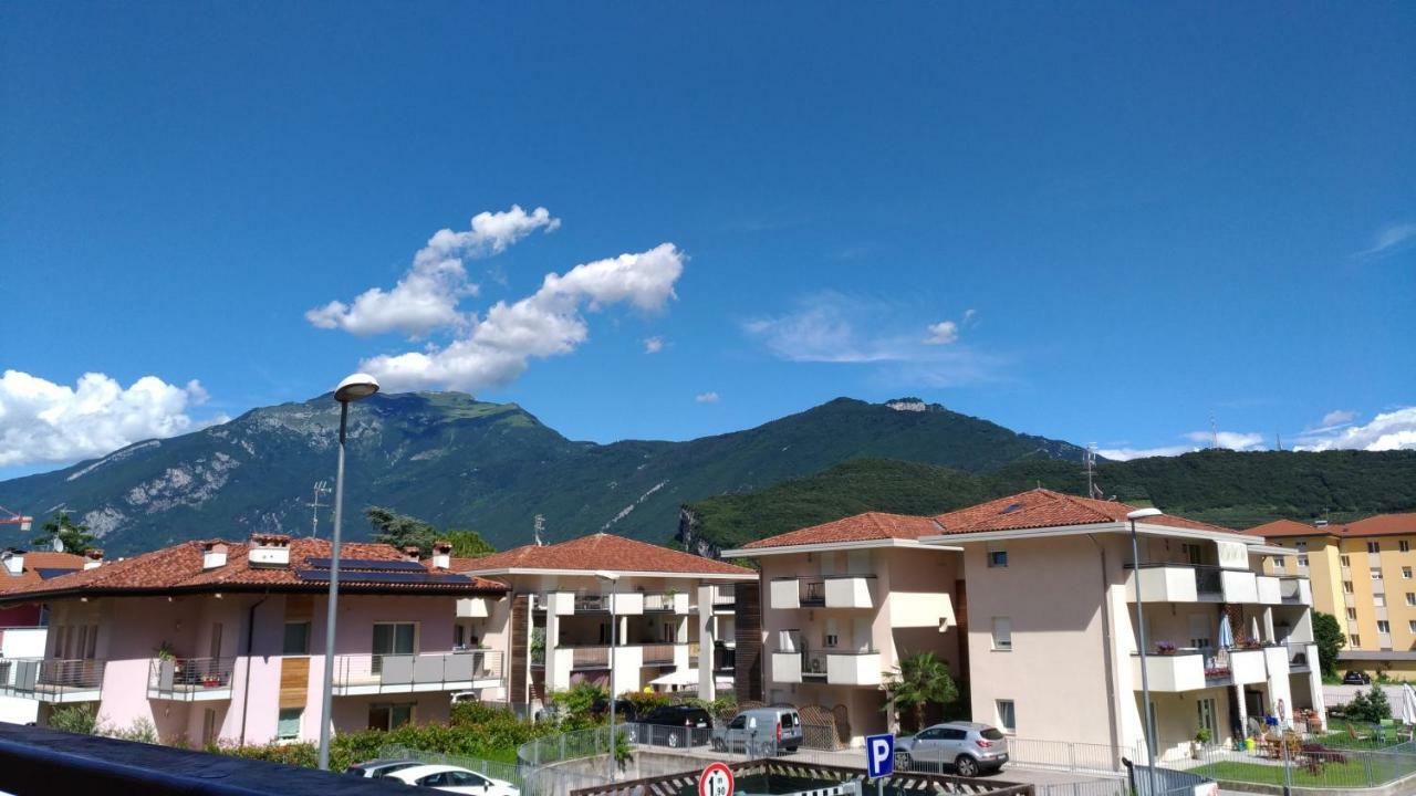 Antica Casa Alboletta - Appartamento Frida Kahlo Riva del Garda Exterior foto